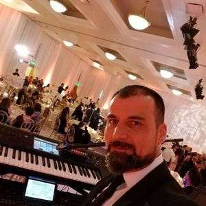 Meet your Posher, Ninos